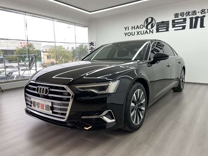 Фото 1 - Audi A6L