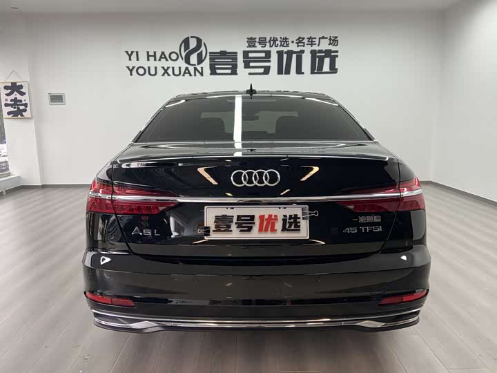 Фото 6 - Audi A6L