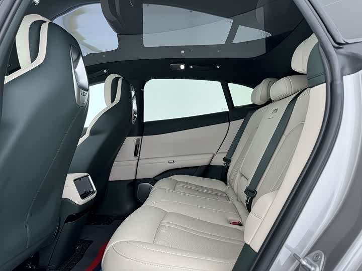 Фото 7 - Xiaomi YU7