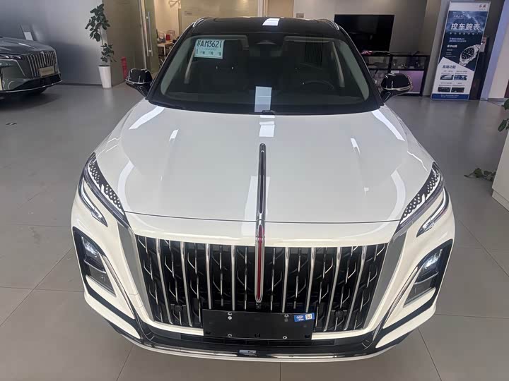 Фото 2 - Hongqi HS3 Hybrid