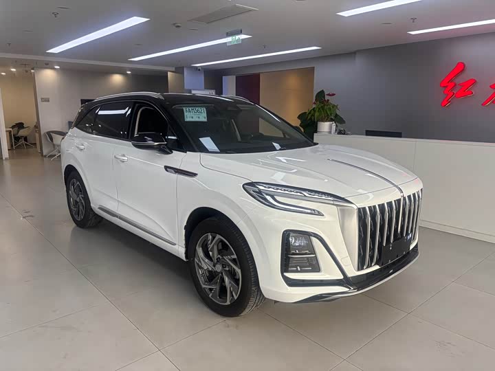 Фото 3 - Hongqi HS3 Hybrid