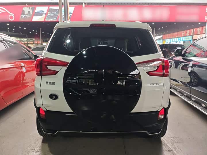 Фото 6 - BYD Yuan Pro