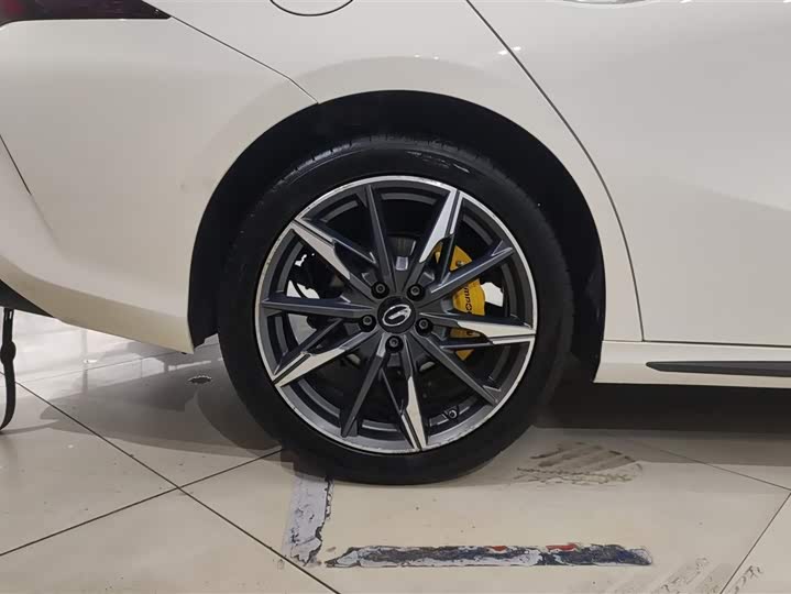 Фото 6 - GAC Trumpchi Empow R