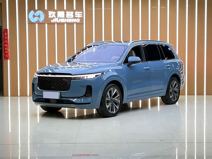 Фото 1 - LiXiang One