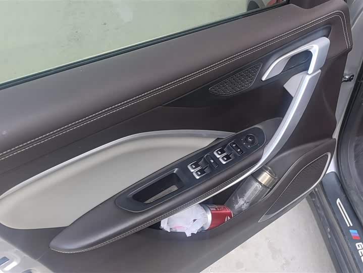 Фото 7 - Geely Jiaji