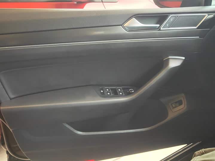 Фото 7 - Volkswagen Magotan