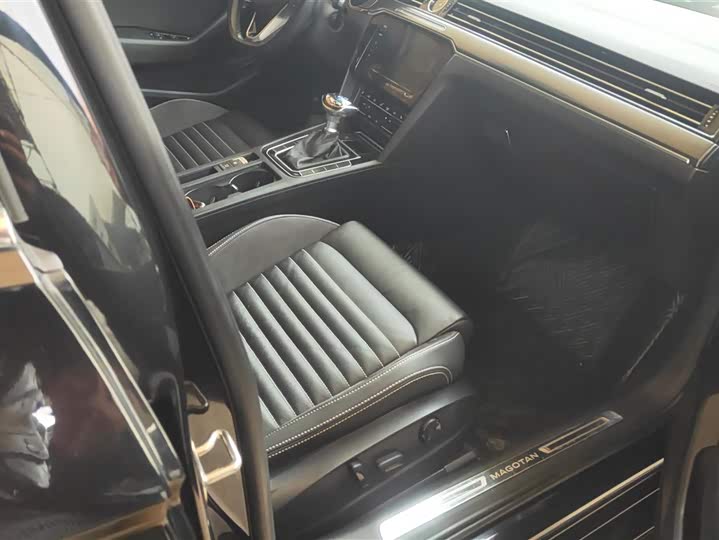 Фото 8 - Volkswagen Magotan