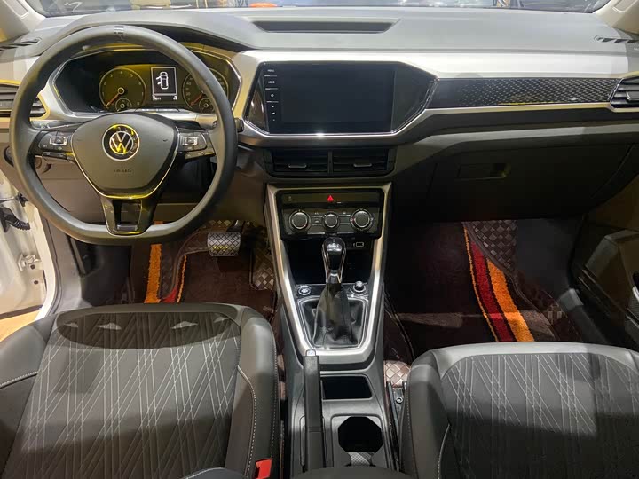 Фото 5 - Volkswagen T-Cross