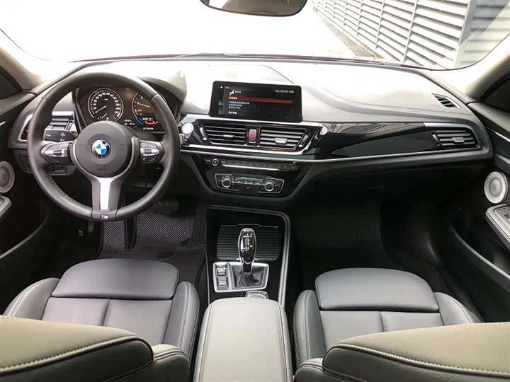 Фото 6 - BMW 1 Series