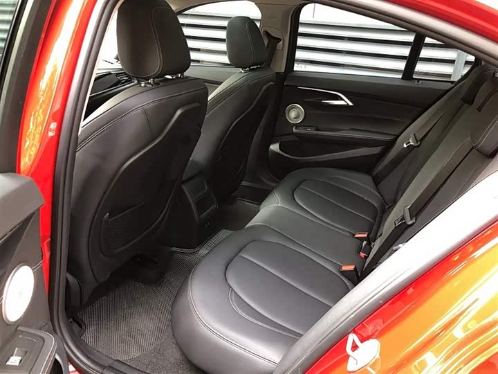 Фото 9 - BMW 1 Series