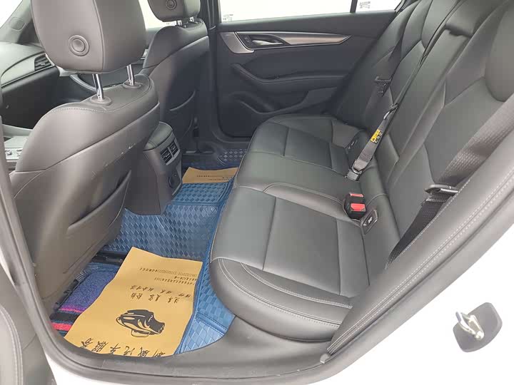 Фото 8 - Cadillac CT5