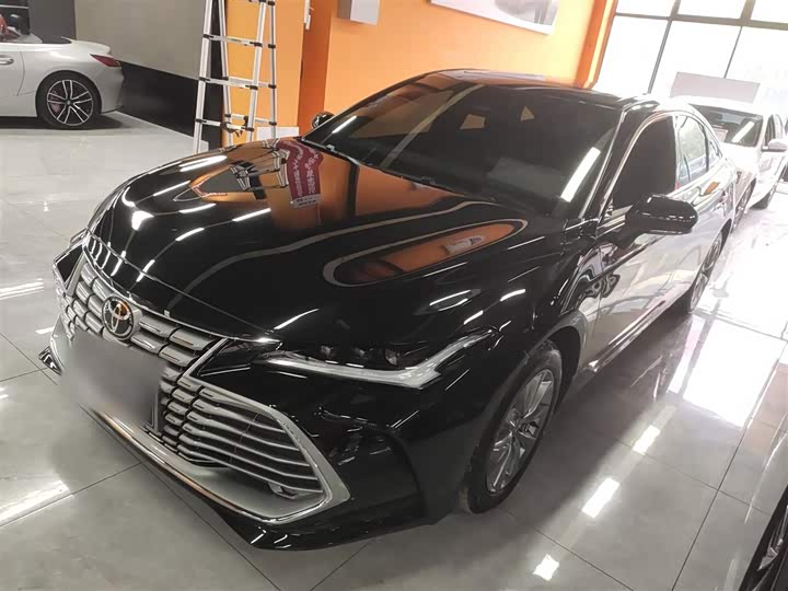 Фото 2 - Toyota Avalon