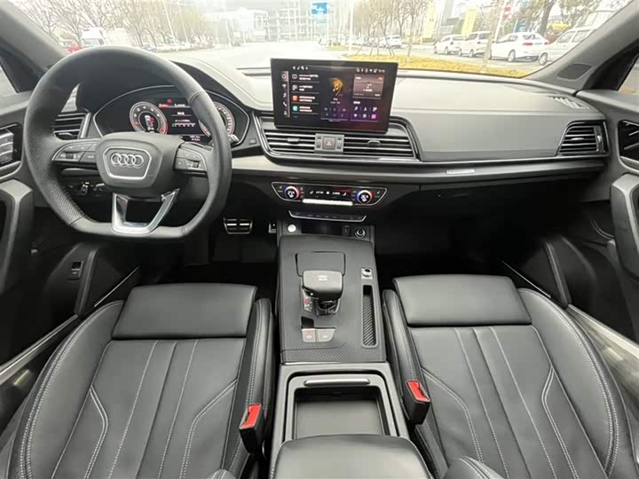 Фото 4 - Audi Q5L