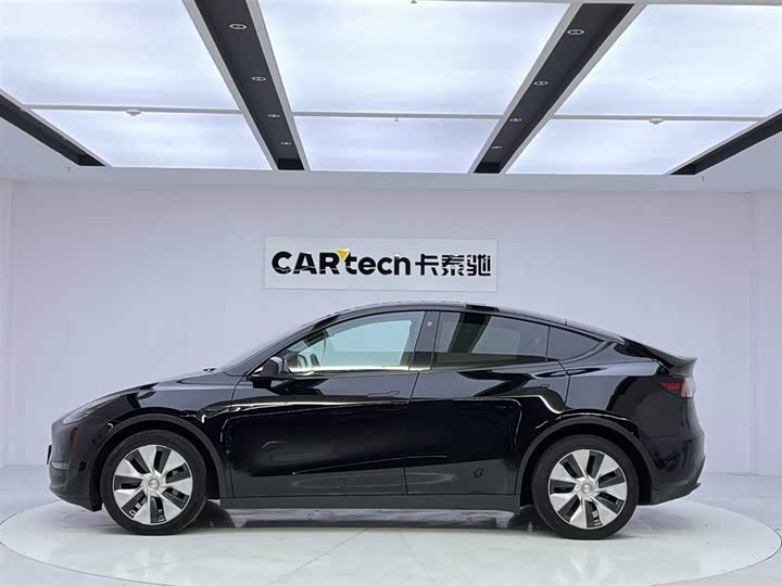 Фото 2 - Tesla Model Y