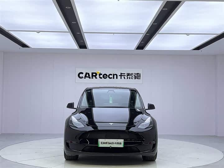 Фото 8 - Tesla Model Y