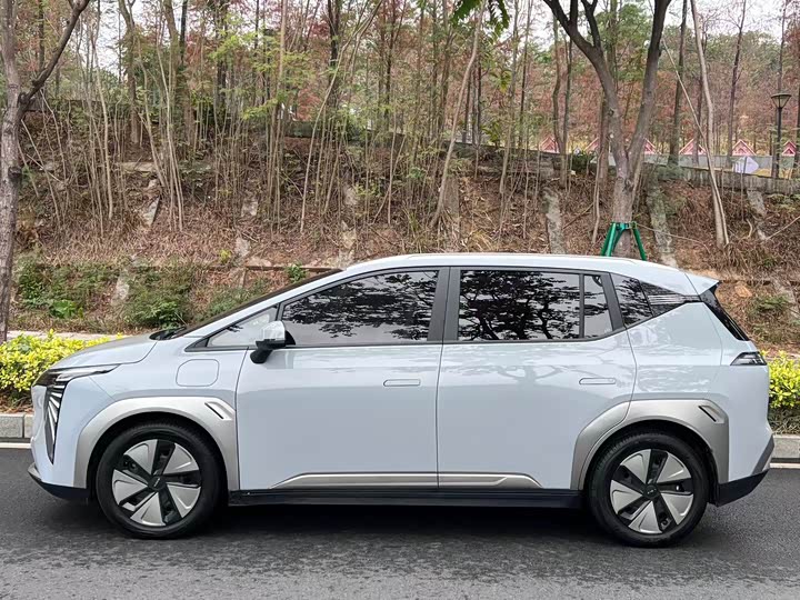 Фото 3 - GAC Aion Y