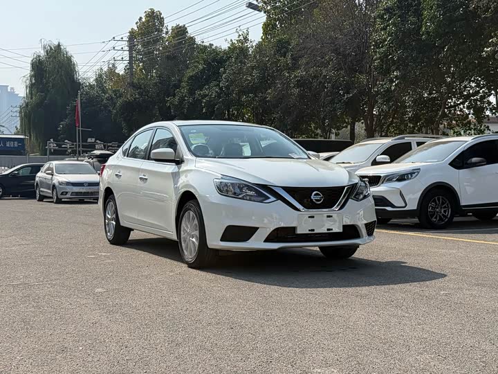 Фото 3 - Nissan Sylphy