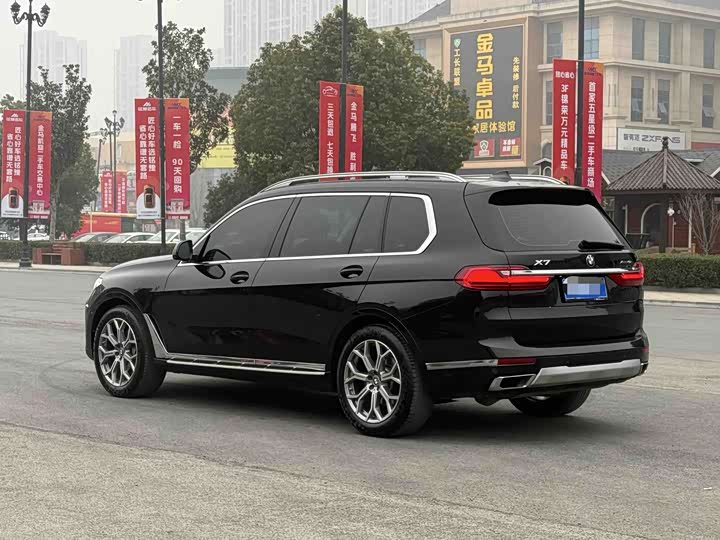 Фото 3 - BMW X7