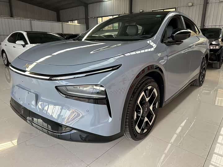 Фото 2 - XPeng G7