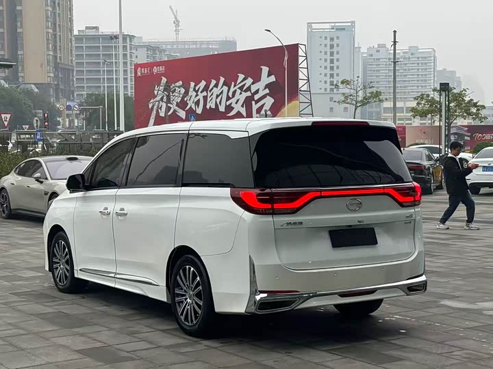 Фото 5 - GAC Trumpchi M8