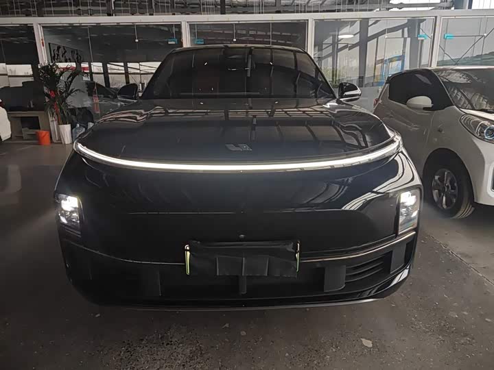 Фото 3 - LiXiang L8