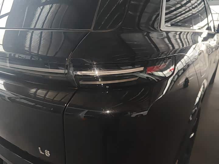 Фото 8 - LiXiang L8