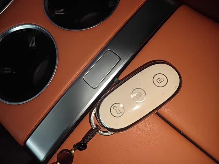 Фото 9 - LiXiang L8