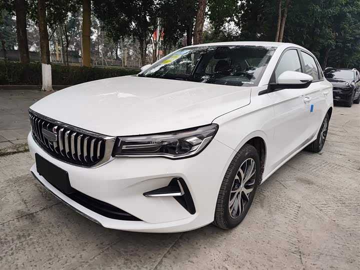 Фото 2 - Geely Emgrand