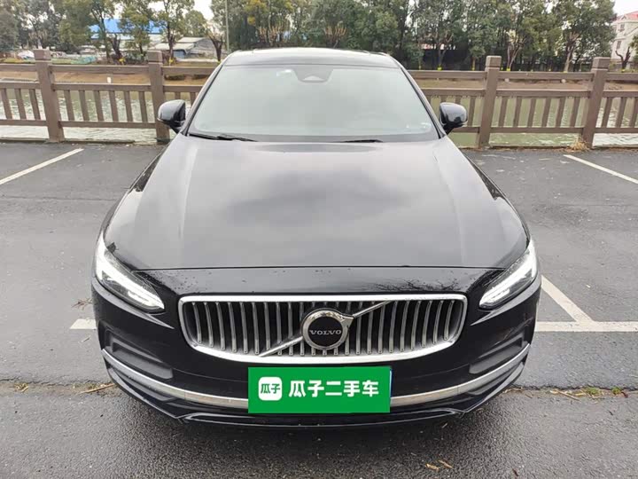 Фото 3 - Volvo S90
