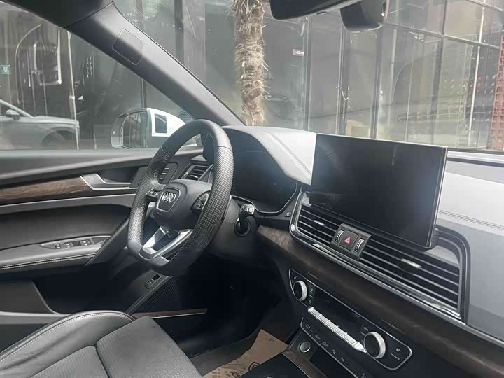 Фото 7 - Audi Q5L Sportback