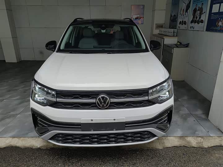 Фото 3 - Volkswagen Tharu