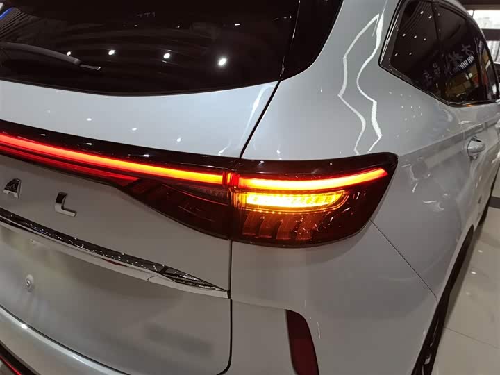 Фото 8 - Haval H6