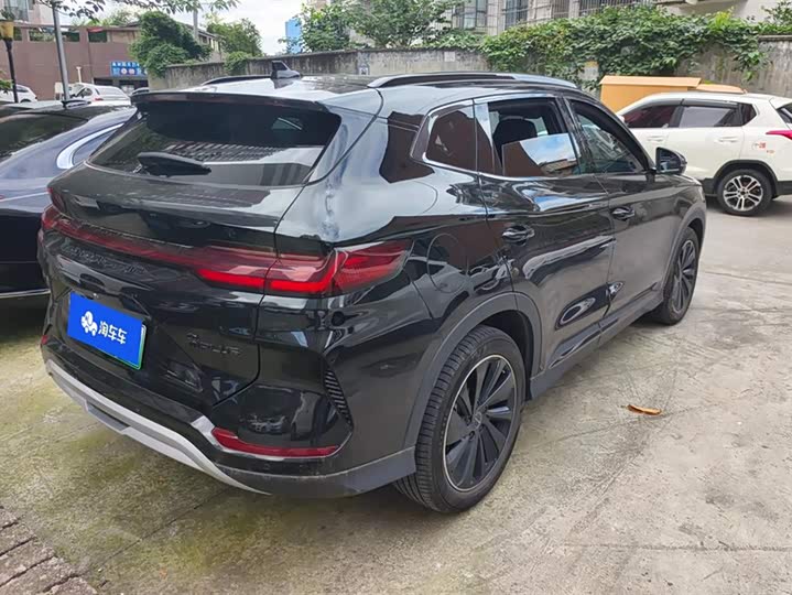 Фото 3 - BYD Song Plus Hybrid/EV