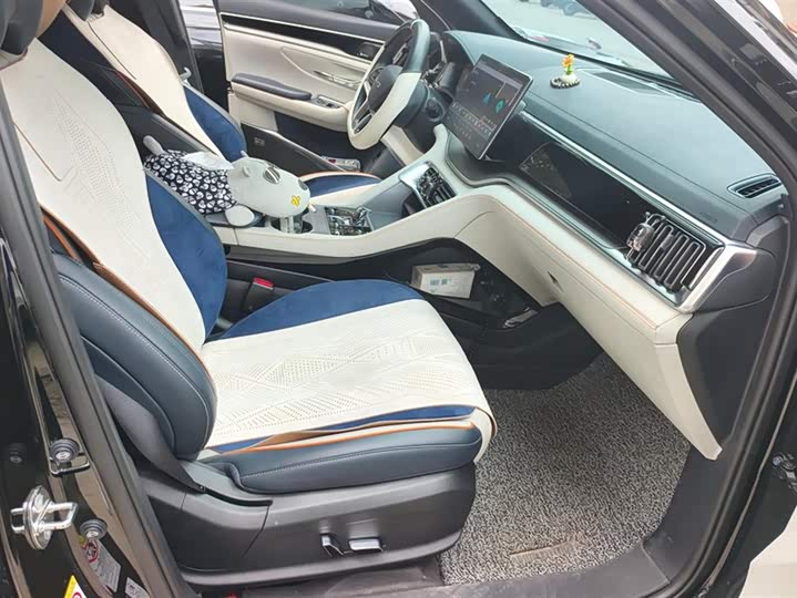 Фото 8 - BYD Song Plus Hybrid/EV