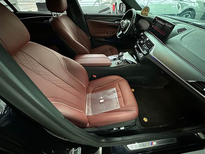 Фото 4 - BMW 5 Series