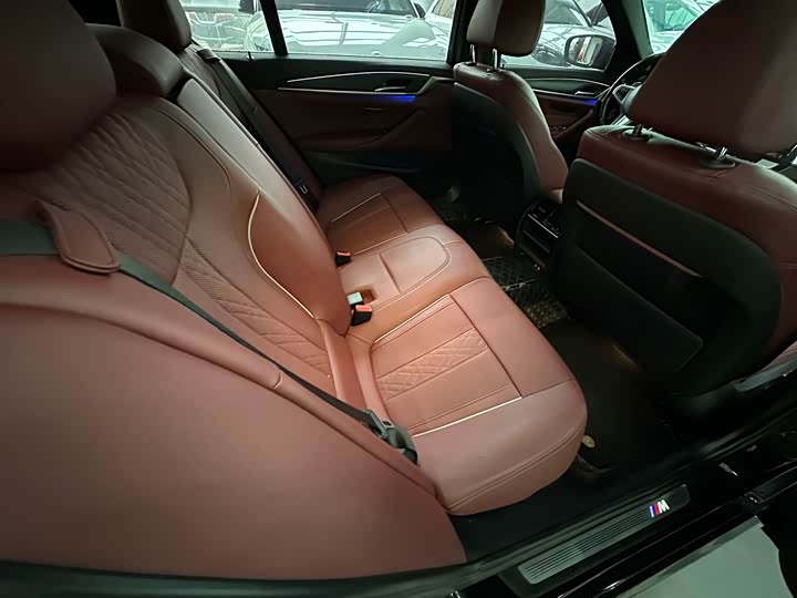 Фото 5 - BMW 5 Series