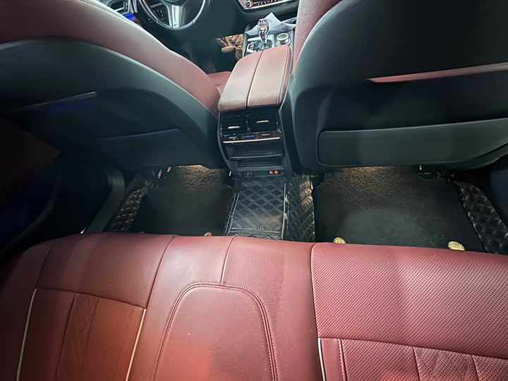 Фото 6 - BMW 5 Series