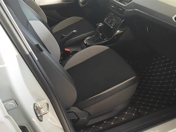 Фото 8 - Volkswagen Tacqua