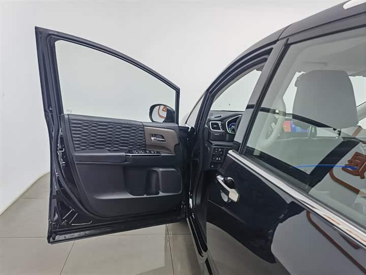 Фото 8 - Honda Odyssey