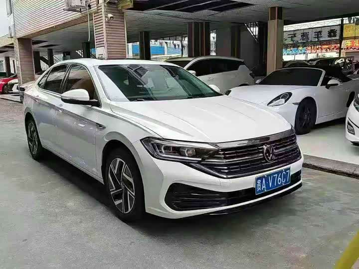 Фото 3 - Volkswagen Sagitar L