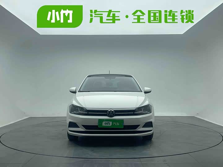 Фото 2 - Volkswagen Polo