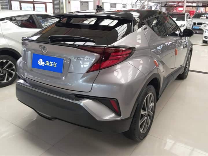 Фото 3 - Toyota Izoa