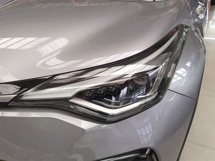 Фото 5 - Toyota Izoa