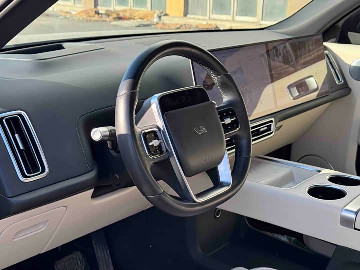 Фото 9 - LiXiang L9