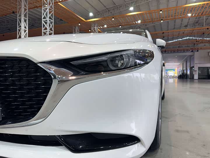 Фото 8 - Mazda 3 (Axela)