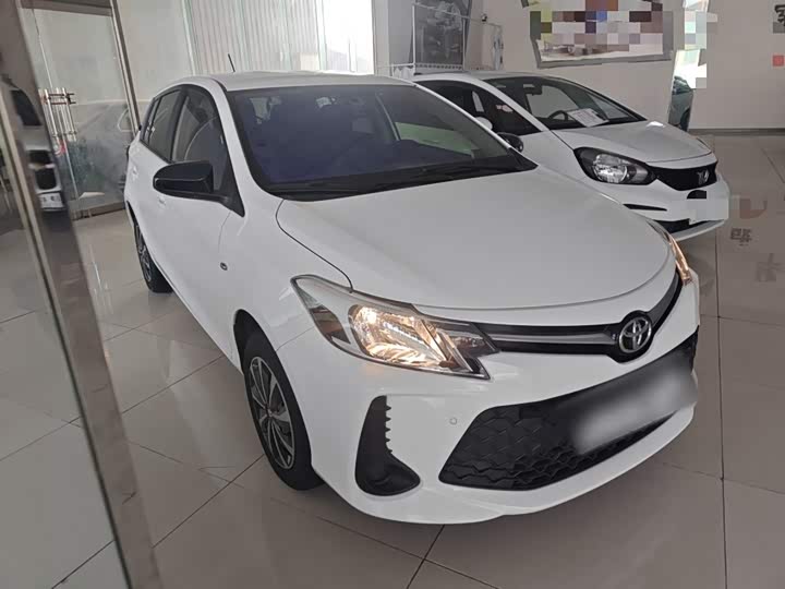 Фото 4 - Toyota Vios FS