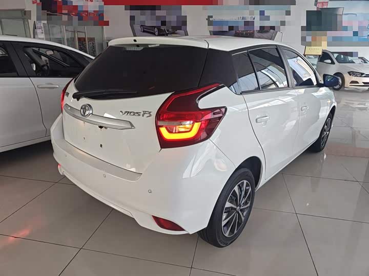 Фото 7 - Toyota Vios FS