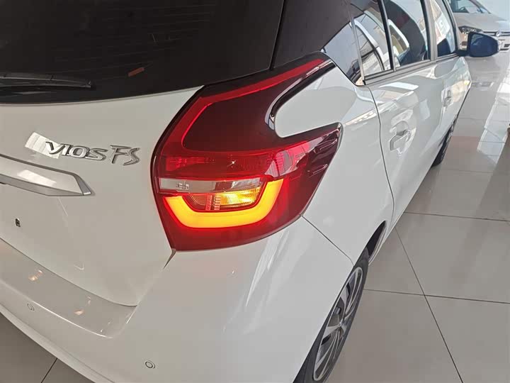 Фото 8 - Toyota Vios FS