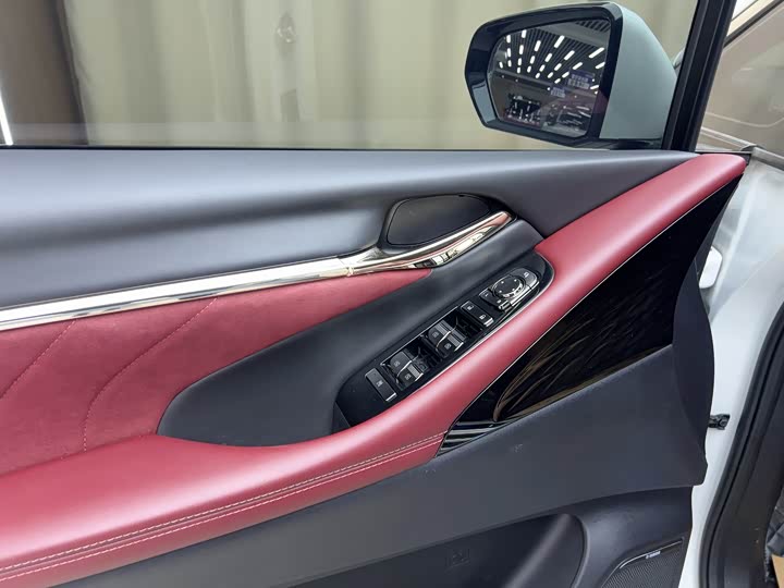 Фото 7 - GAC Trumpchi M8