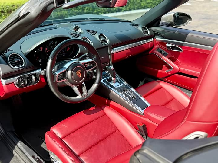 Фото 4 - Porsche 718